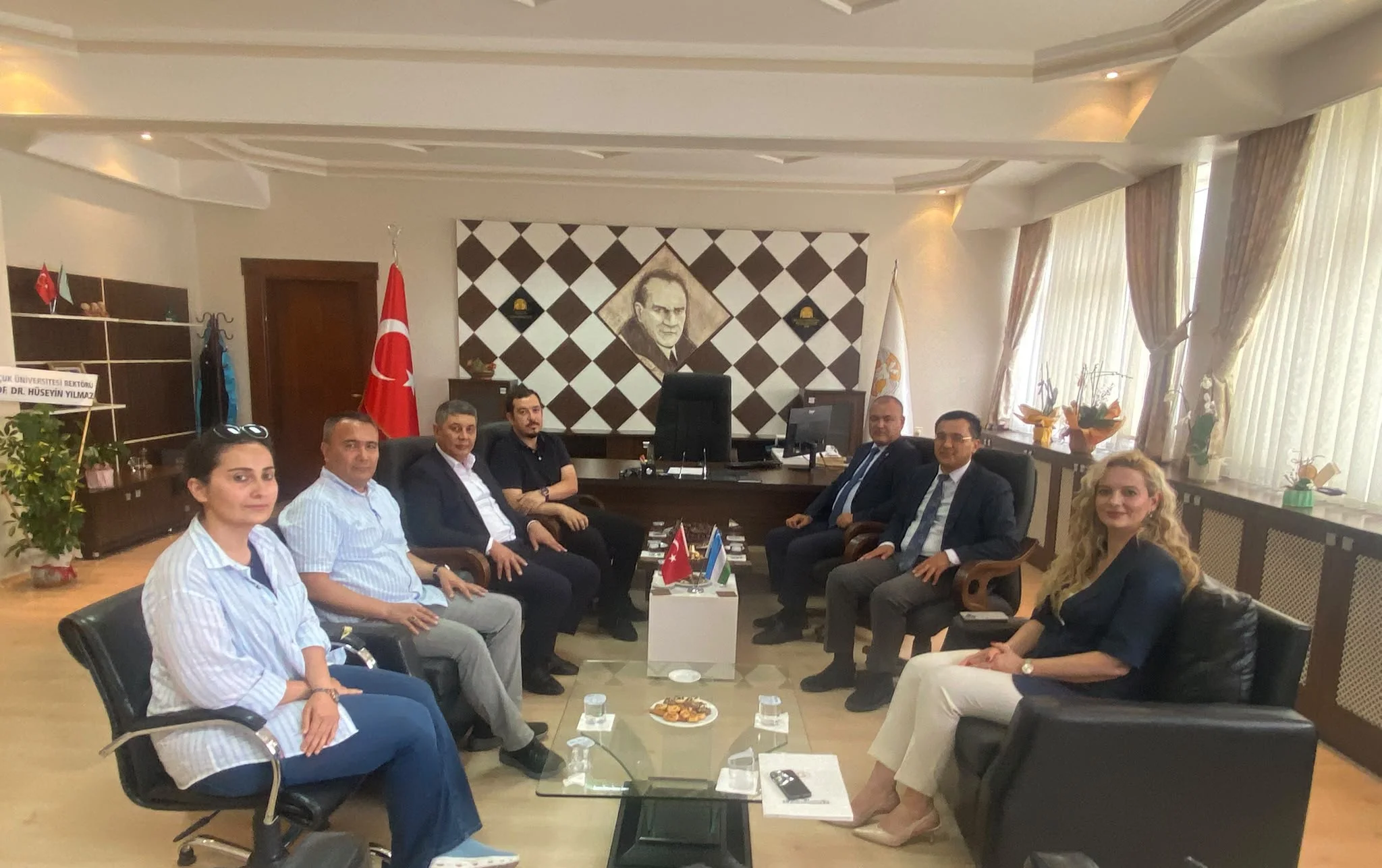 Özbekistan Dünya Dilleri Üniversitesi’nden Fakültemize Ziyaret